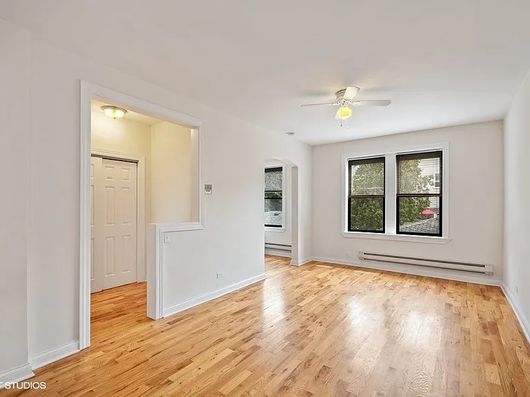 4851 North Damen — Photo 9
