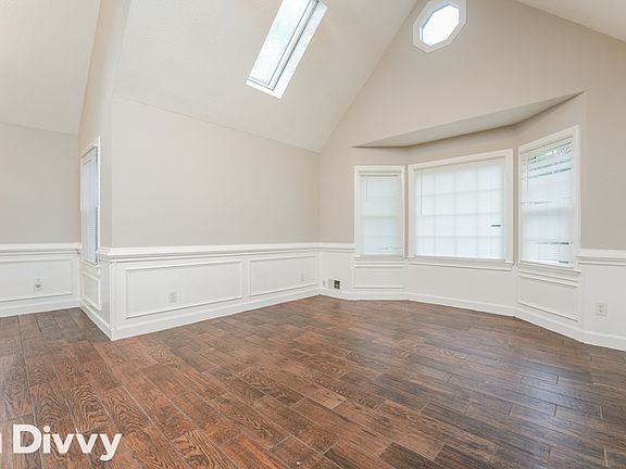 5th image of 1828 Kelvin Dr