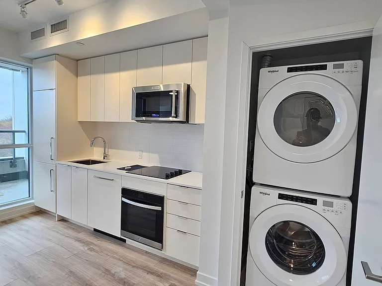 181 Sheppard Ave E #407 — Photo 5