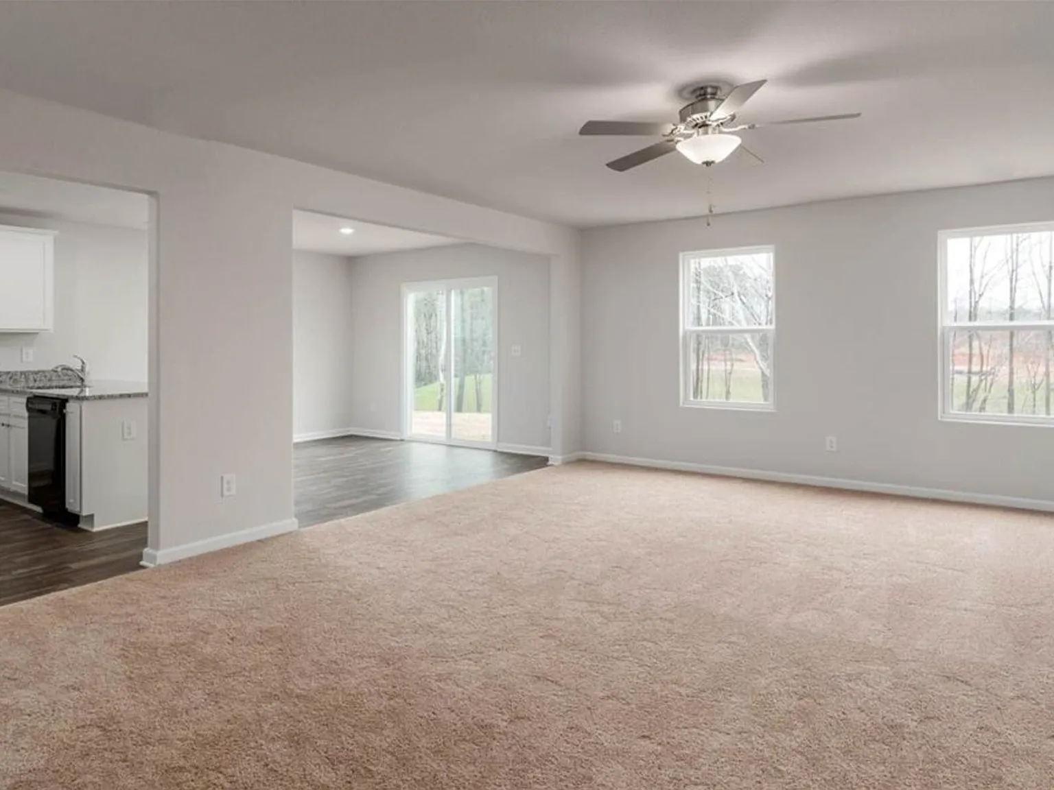 4 bed, 2.5 bath, 2107 sqft, $2,450 — Photo 3