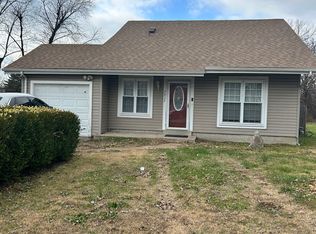 2825 Sherwood Dr, Florissant, MO