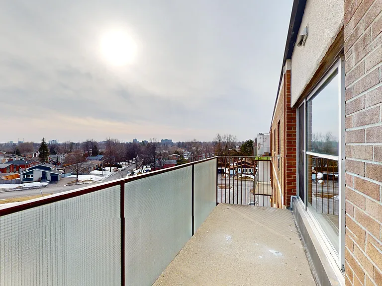 810 Canterbury Ave — Photo 20