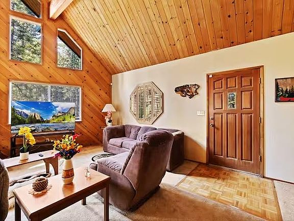 2nd image of 2245 Castlewood Ln