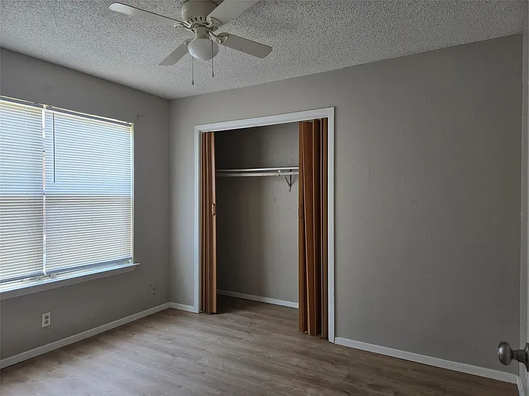 1011 Ridgemont St — Photo 4