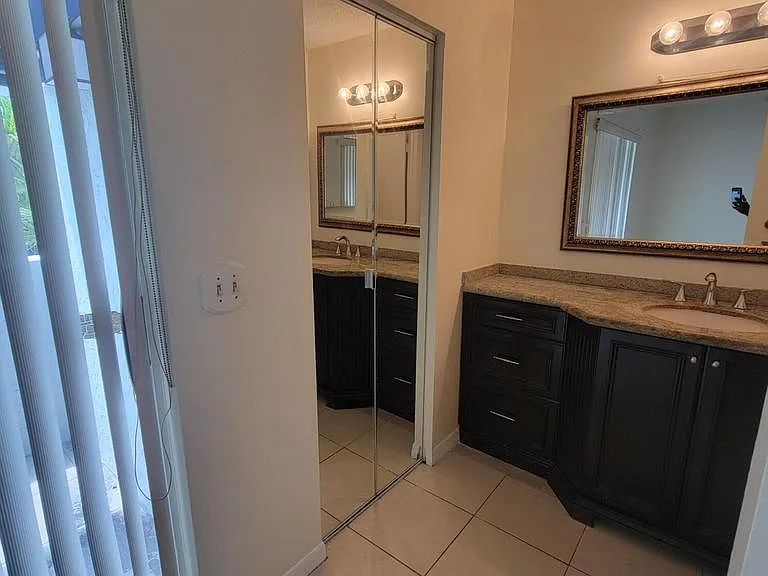 2306 SW 82nd Ter — Photo 19
