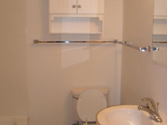 4th image of 504 17th St S APT 3