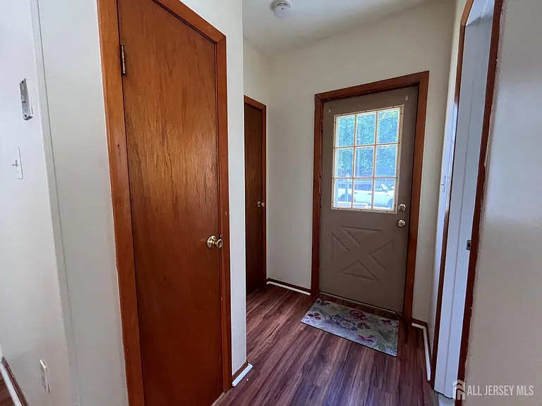 578 Main St — Photo 15