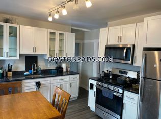 18 Valentine St #2, Cambridge, MA 02139