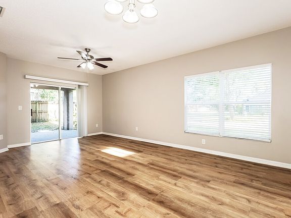 4th image of 6917 Summer Harbor Ln