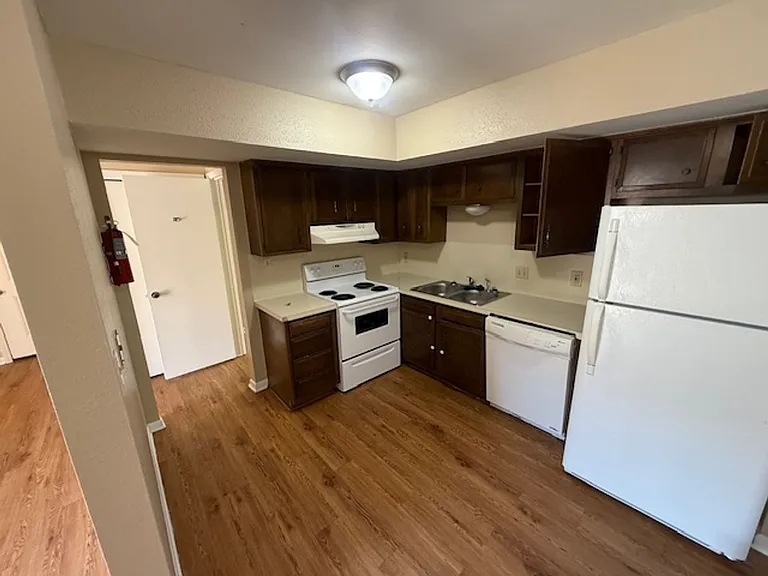 304D Palmwood Dr — Photo 9