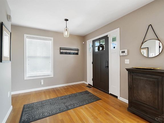 4th image of 3625 Heekin Ave