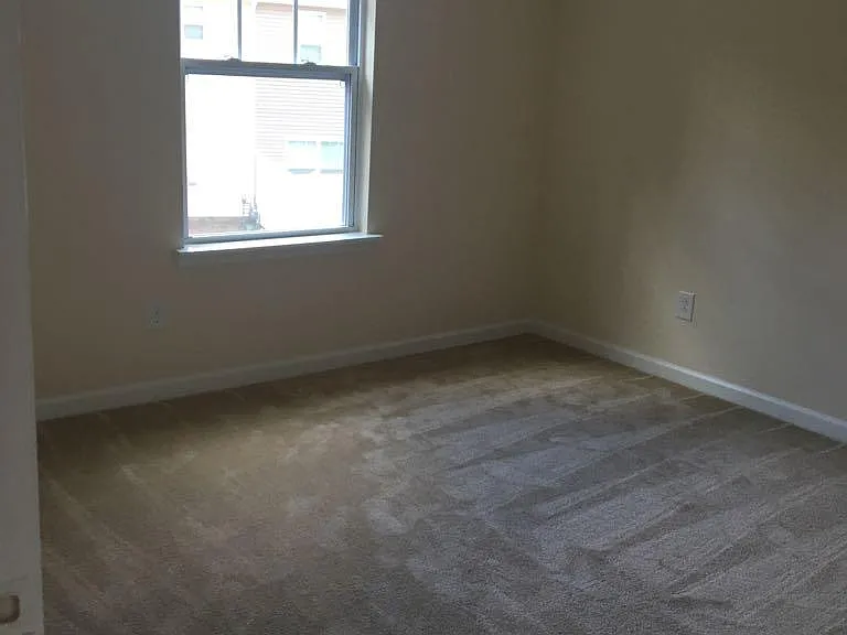 10411 Benfield Rd — Photo 23