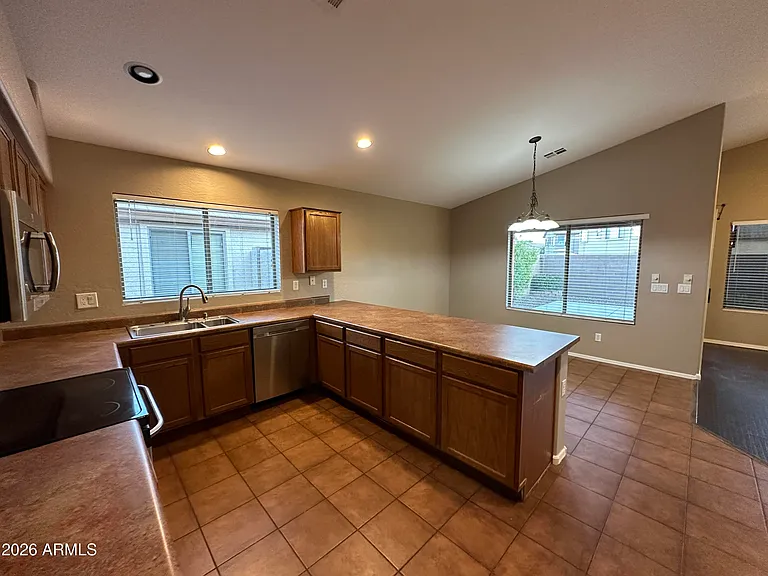 15233 W Tasha Dr — Photo 4