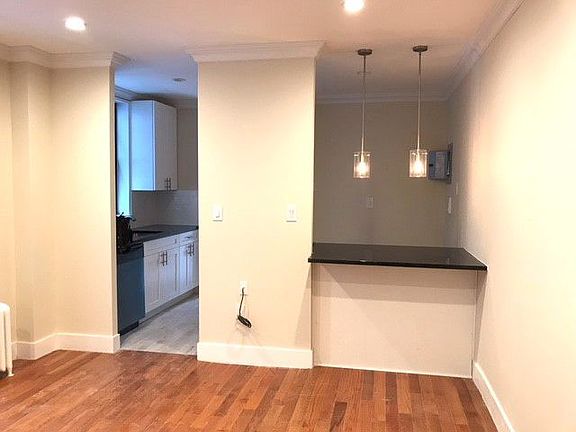 4th image of 2151 27th St APT B2