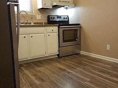 1st image of 1225 Willow St APT 4