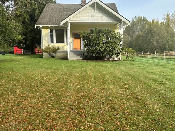 9122 SW Quartermaster Dr, Vashon, WA 98070