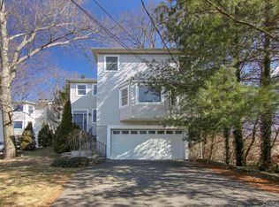 4 Manor Place, White Plains, NY 10605