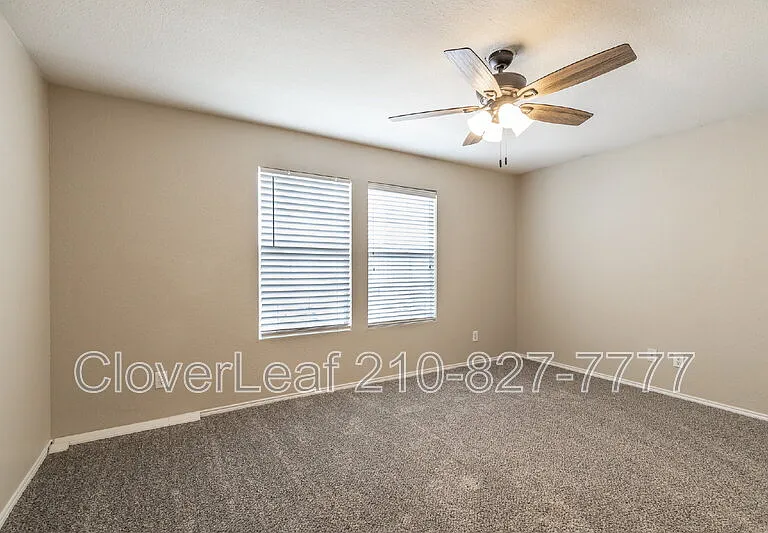 24710 Hickory Mdw — Photo 36
