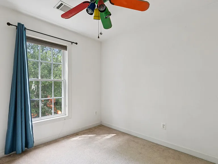 4322 Thomas Brigade Ln — Photo 14