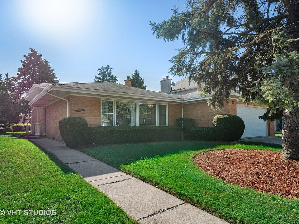 1st image of 1615 Robinhood Ln