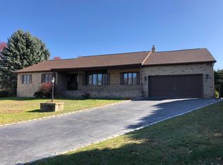 1612 Deer Path Rd, Hazle Township, PA 18202