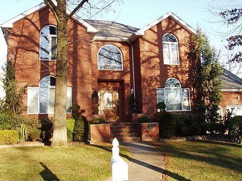 1st image of 303 Holdridge Ave