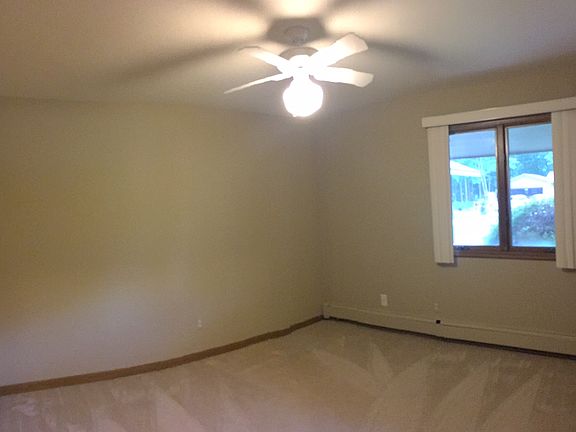 5th image of 52012 Brentwood Dr