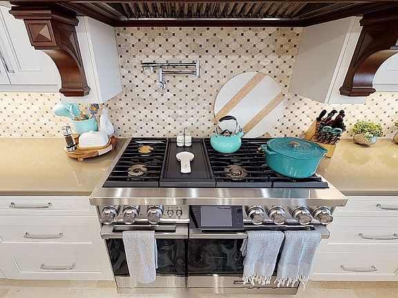 Dacor Stove/pot filler/hood