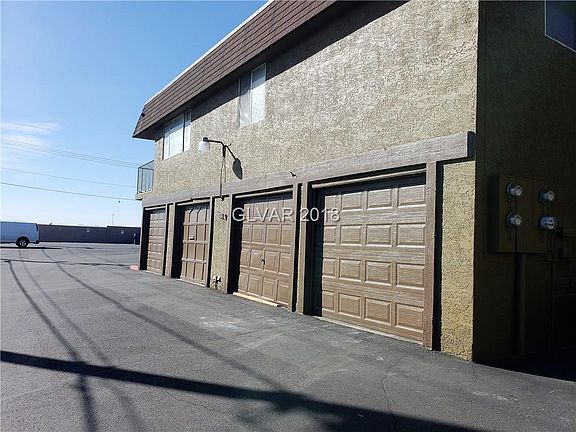 2nd image of 4631 Monterey Cir Unit 1