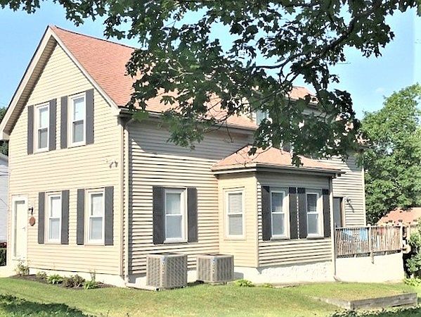1st image of 21 Lovell St #1