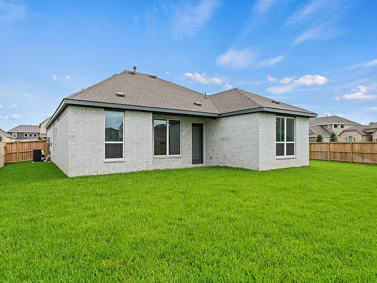 2720 Grove Crest Dr — Photo 29