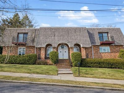 15 Herkimer St, Staten Island, NY, 10301