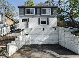 32 Colonial Rd, Weymouth, MA 02191