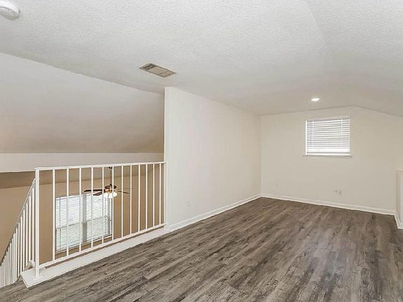 4th image of 4858 Flat Creek Dr