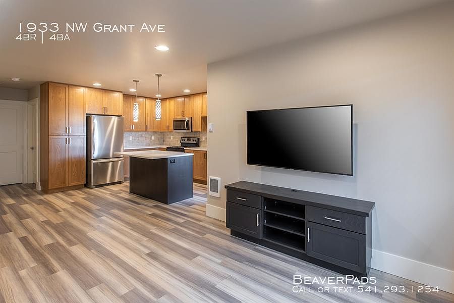 1933 NW Grant Ave, Corvallis, OR 97330 | Zillow
