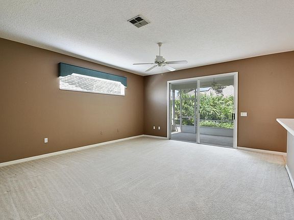 3rd image of 488 Quail Hill Dr