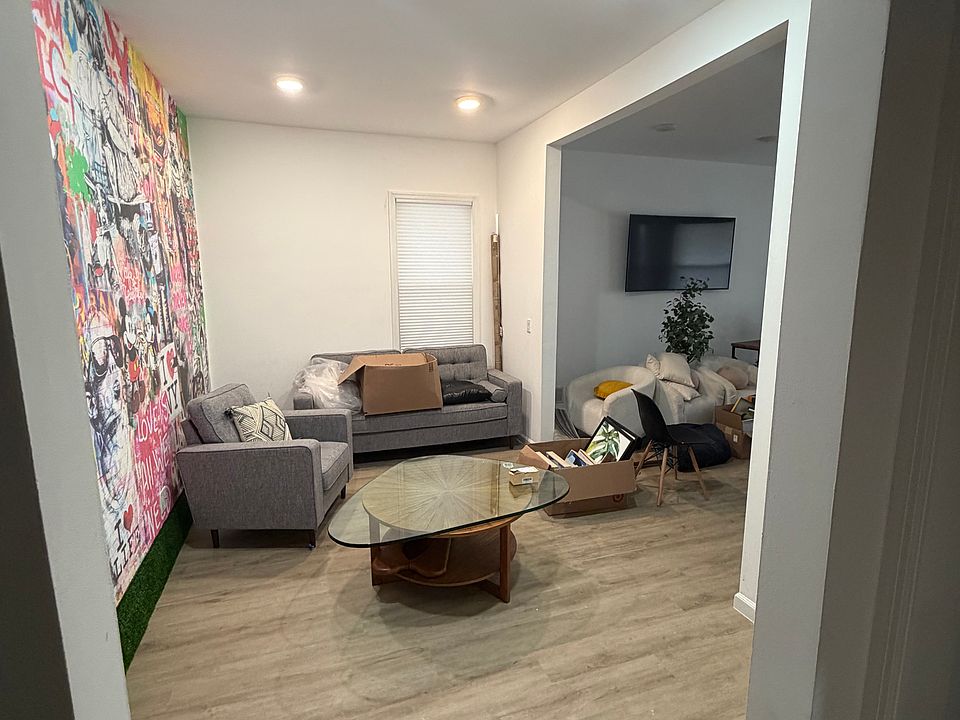 1st image of 230 Union St Floor 1