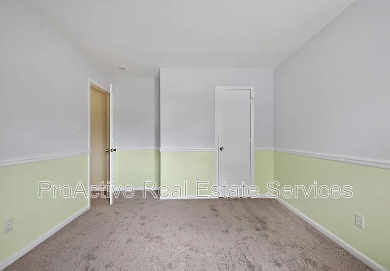 5025 Halwell Dr — Photo 15