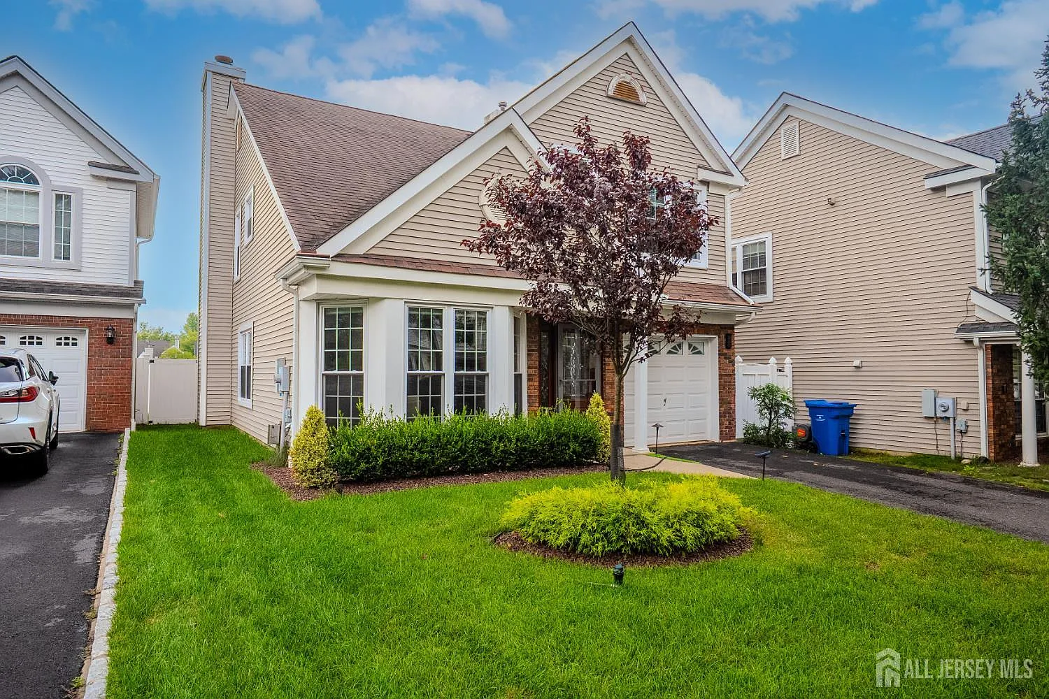 3 bed, 2.5 bath, 1571 sqft, $3,500 — Photo 4