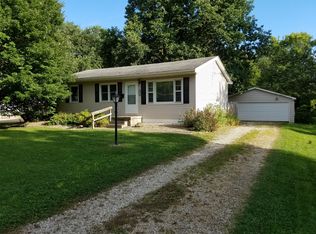 1615 Sunnyside Dr, Cedar Falls, IA 50613