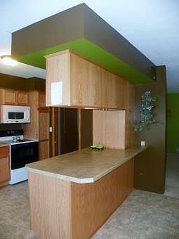 5th image of 313 W Oak St