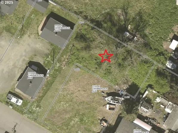 E Chamberlain Ave #900, Cottage Grove, OR 97424