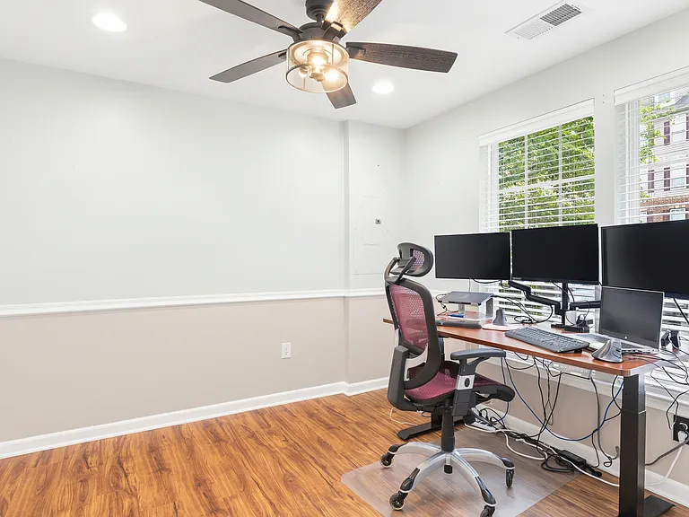2236 Ivy Ln #5 — Photo 6