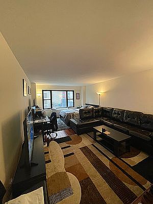 1st image of 279 E 44th St APT 8L
