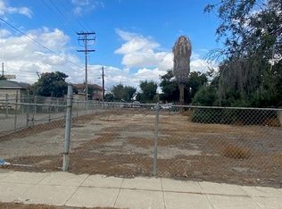 212 S Victoria Ave, Corona, CA 92879