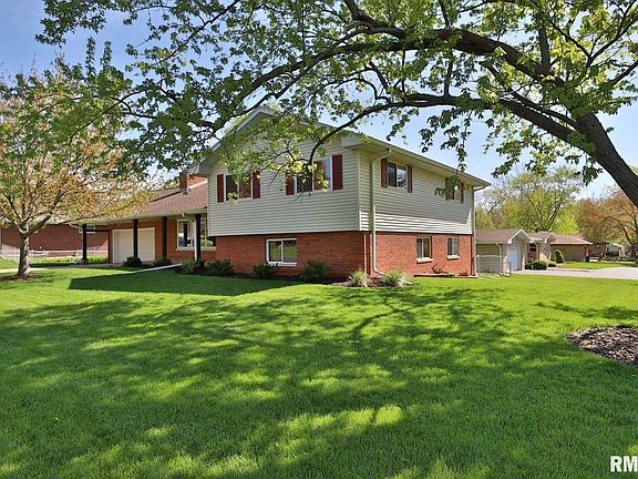 3rd image of 4506 N Nelson Dr