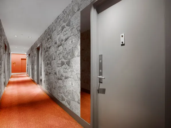 1 Wall Street Court image 6 of 7