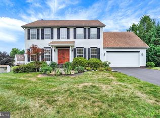 2236 Bernays Dr, York, PA 17404