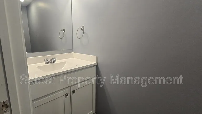 7083 Homestead Rd — Photo 5