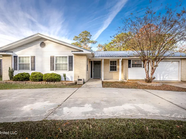 3113 Beachview Dr, Ocean Springs, MS 39564